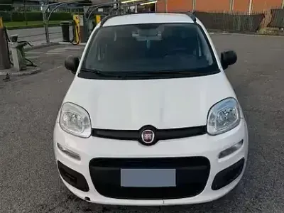 Usata Fiat Panda Easy 69 CV (50 kW) 2016 Bianco Utilitaria