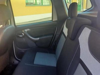 Usata Dacia Duster 110 CV (80 kW) 2016 Grigio SUV