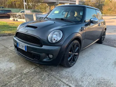 Usata Mini Cooper SD 143 CV (105 kW) 2012 Grigio Utilitaria
