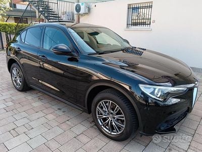 Usata Alfa Romeo Stelvio Executive 180 CV (132 kW) 2017 Nero SUV