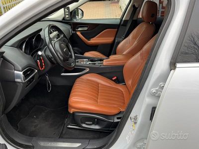 Usata Jaguar F-Pace R-Sport 180 CV (132 kW) 2016 Bianco SUV