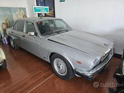 Usata Jaguar XJ Sovereign 300 CV (220 kW) 1983 Grigio Berlina