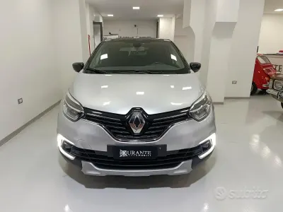 Usata Renault Captur 90 CV (66 kW) 2018 Grigio SUV