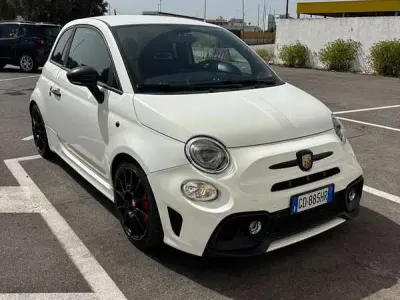 Usata Abarth 595 145 CV (106 kW) 2021 Bianco Utilitaria