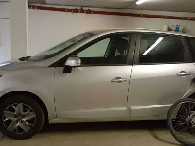 Usata Renault Scenic E-Tech 110 CV (80 kW) 2011 Grigio Monovolume