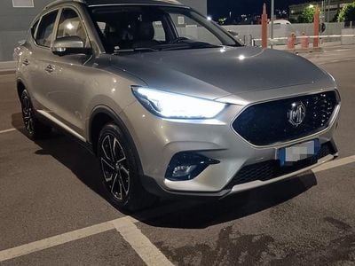 Usata MG ZS Luxury 106 CV (77 kW) 2024 Grigio SUV