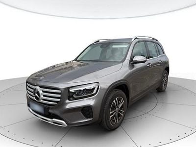 Mercedes GLB200