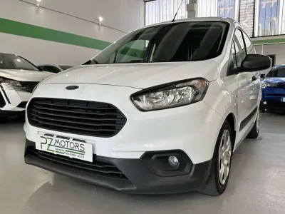 Usata Ford Transit Courier Trend 75 CV (55 kW) 2022 Bianco Furgone