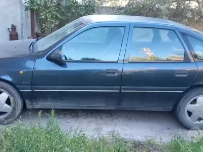Occasion Opel Vectra 1994 Zwart Sedan