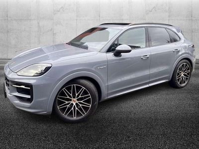 Gebraucht Porsche Cayenne 470 PS (345 kW) 2024 Grau SUV