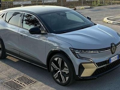 Usata 2022 Renault Megane E-Tech Iconic | 26.900 € (Buon prezzo)
