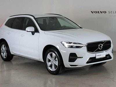 Usata Volvo XC60 Momentum 197 CV (144 kW) 2021 Bianco ghiacciaio SUV