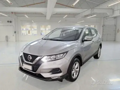 Usata Nissan Qashqai 140 CV (102 kW) 2020 Grigio SUV