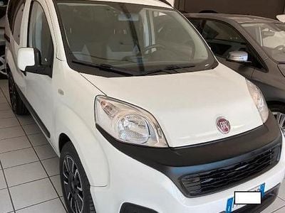 Usata Fiat Qubo Trekking 80 CV (58 kW) 2017 Bianco Monovolume
