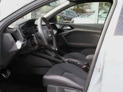 Usata Audi A1 Sportback 150 CV (110 kW) 2023 Grigio Utilitaria
