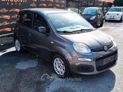 Usata Fiat Panda Life 69 CV (50 kW) 2022 Grigio chiaro Utilitaria