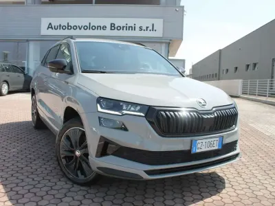 Usata Skoda Karoq SportLine 150 CV (110 kW) 2025 Grigio acciaio SUV
