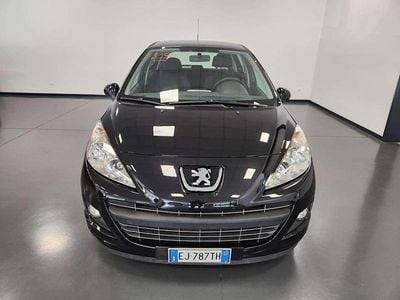 Usata Peugeot 207 Access 68 CV (50 kW) 2011 Nero Berlina