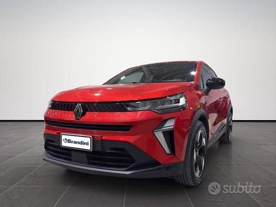 Usata Renault Captur Techno 101 CV (74 kW) 2025 Rosso SUV