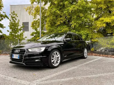 Usado Audi A3 S-Line 110 CV (80 kW) 2016 Negro Coupe
