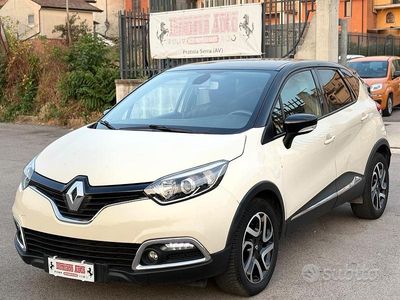 Usata Renault Captur Intens 90 CV (66 kW) 2016 Beige SUV