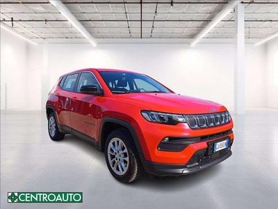 Begagnad Jeep Compass Longitude 131 HK (96 kW) 2022 Röd SUV