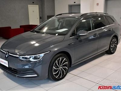 Usata VW Golf VIII Style 116 CV (85 kW) 2022 Grigio Station wagon