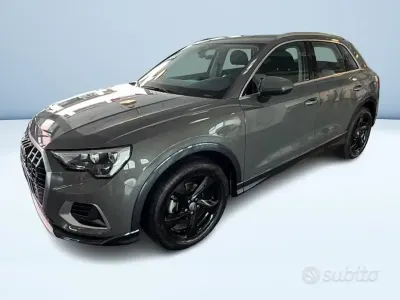 Usata Audi Q3 Advanced 150 CV (110 kW) 2020 Grigio metallizzato SUV