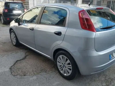 Usata Fiat Grande Punto Emotion 90 CV (66 kW) 2007 Utilitaria