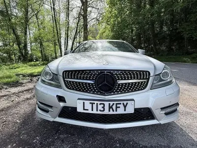 Usata Mercedes C220 AMG 170 CV (125 kW) 2013 Grigio Coupé