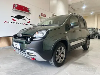 Begagnad Fiat Panda Cross Cross 95 HK (69 kW) 2018 Grön Halvkombi