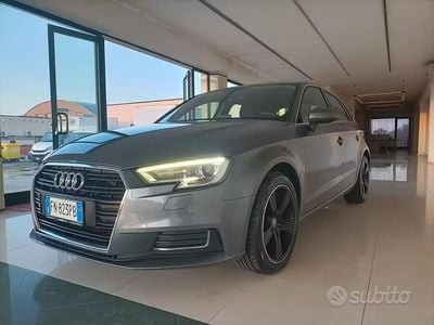 Begagnad Audi A3 150 HK (110 kW) 2018 Grå Sedan