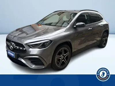 Käytetty Mercedes GLA200 Advanced Plus 150 HP (110 kW) 2025 Harmaa Katumaasturi
