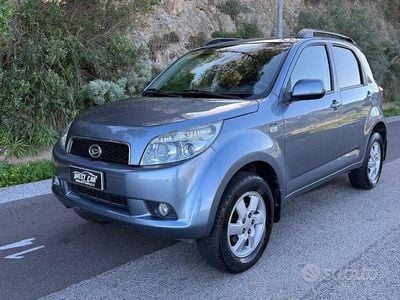 Usata Daihatsu Terios 85 CV (62 kW) 2008 Grigio SUV