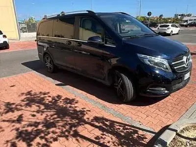 Usata Mercedes V250 190 CV (139 kW) 2017 Blu/azzurro Monovolume