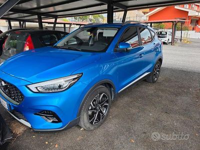 Usata MG ZS Luxury 111 CV (81 kW) 2023 Blu/azzurro Berlina