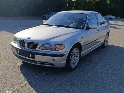Usata BMW 330 160 CV (117 kW) 2002 Grigio Berlina