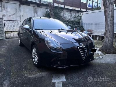 Usata Alfa Romeo Giulietta Distinctive 120 CV (88 kW) 2011 Nero Utilitaria
