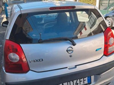 Usata Nissan Pixo 68 CV (50 kW) 2012 Grigio Utilitaria
