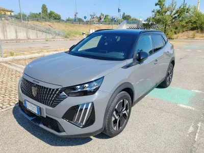 Usata Peugeot 2008 GTi 131 CV (96 kW) 2024 Grigio SUV