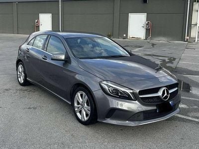Usata Mercedes A180 109 CV (80 kW) 2018 Berlina
