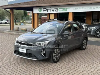 Usata Kia Stonic Style 84 CV (61 kW) 2022 Grigio SUV