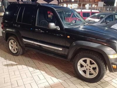 Usata Jeep Cherokee 163 CV (119 kW) 2006 Nero SUV