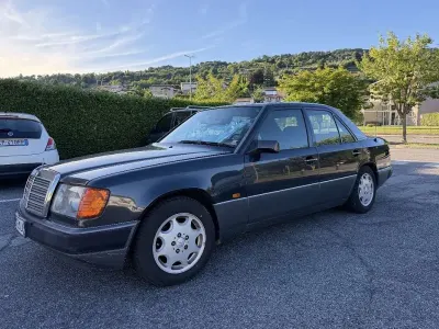 Usata Mercedes E250 126 CV (92 kW) 1990 Berlina