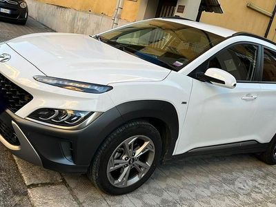 Usata Hyundai Kona 136 CV (100 kW) 2021 Bianco SUV