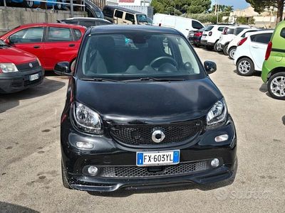 Nero Usata 2019 Smart ForFour Utilitaria | 15.900 € (Molto cara)
