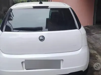 Usata Fiat Grande Punto 75 CV (55 kW) 2006 Bianco Utilitaria
