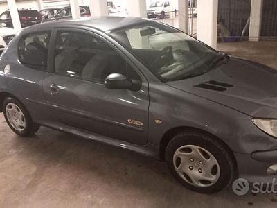 Usata Peugeot 206 68 CV (50 kW) 2006 Grigio Utilitaria
