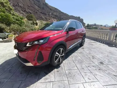 Usata Peugeot 3008 GT 131 CV (96 kW) 2021 Rosso SUV
