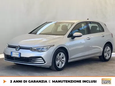 Usata VW Golf VIII Life 116 CV (85 kW) 2024 Argento Berlina